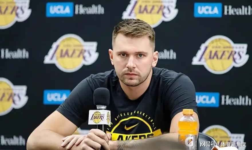 九游体育官方网站-天呐！湖人被爆内讧！这次与詹姆斯无关...