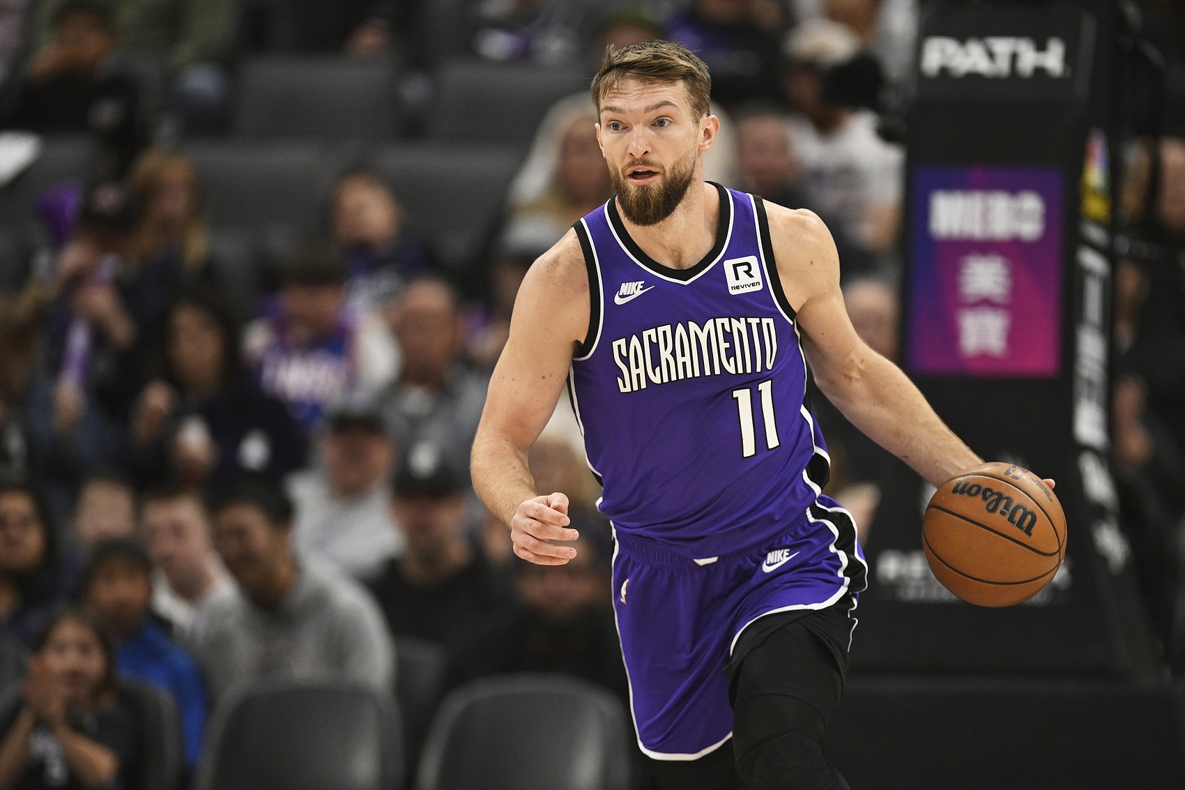 九游体育官方网站-状态很是不错!小萨时隔27场比赛复出 半场10分钟拿到8分5板