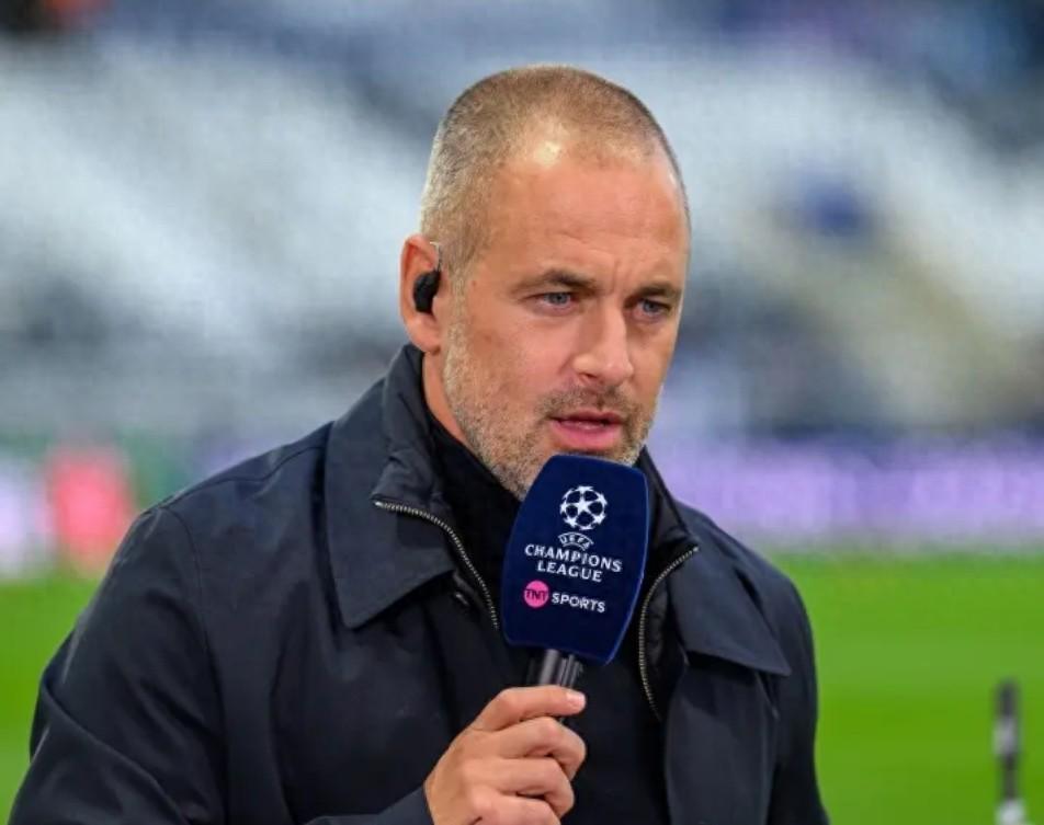 九游电脑版-乔科尔赌欧冠决赛阿森纳战曼城 看衰巴萨我觉得欧冠决赛就这两队